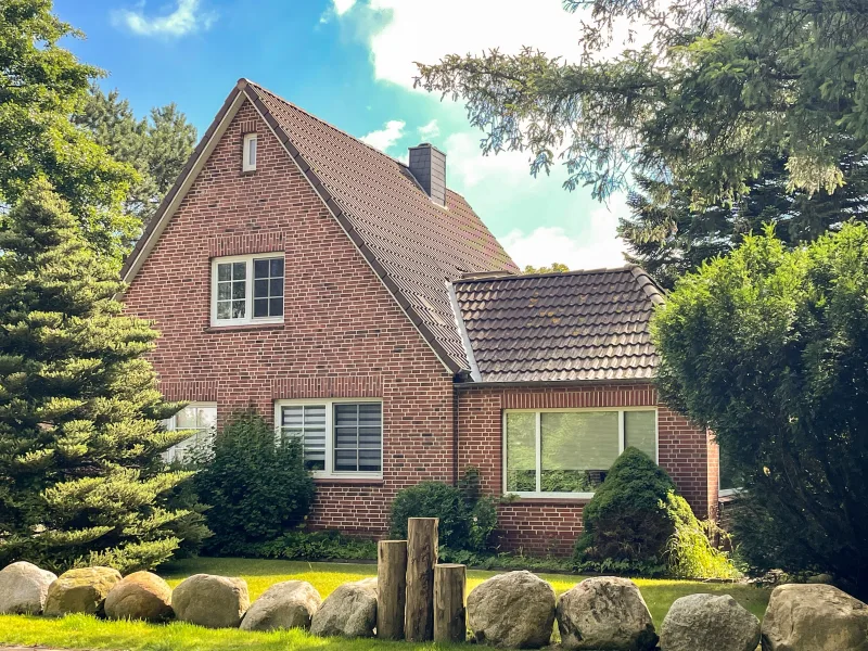 Straßenansicht - Haus kaufen in Sankt Peter-Ording - Ferienimmobilie oder Grundstück im Herzen                                              von St. Peter-Ording