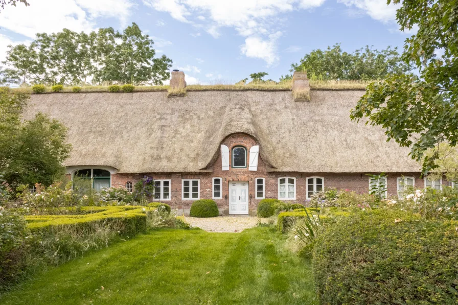 Eingangsbereich - Haus kaufen in Büttjebüll - Wunderschönes gepflegtes Bauernhaus mit großem Grundstück in Nordseenähe