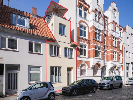  - Haus kaufen in Lübeck - Eleganz trifft Geschichte: Ein hochwertig saniertes Altstadthaus mit unverwechselbarem Flair