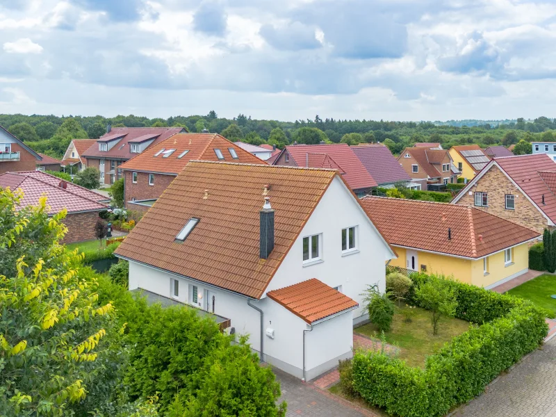 Frontansicht - Haus kaufen in Ratzeburg - Zweifamilienhaus in ruhiger Lage