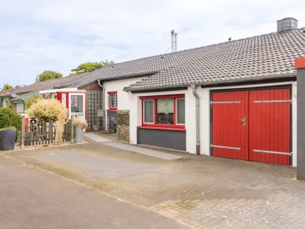  - Haus kaufen in Büsum - Bungalow an der Nordseeküste