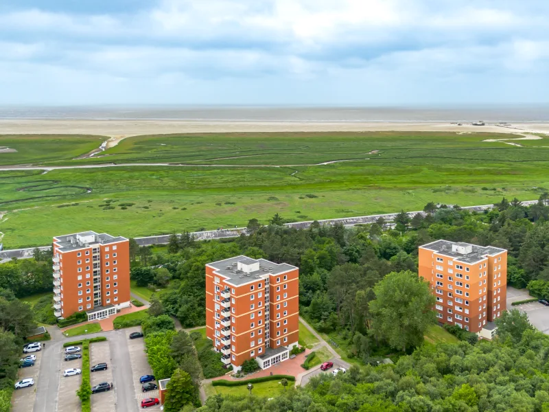 Luftaufnahme - Wohnung kaufen in Sankt Peter-Ording - Modernisiertes 1-Zimmer-Appartement direkt am Deich