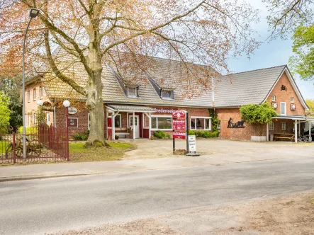 Hausansicht - Haus kaufen in Rastorf OT Bredeneek - Viel Platz und viele Möglichkeiten