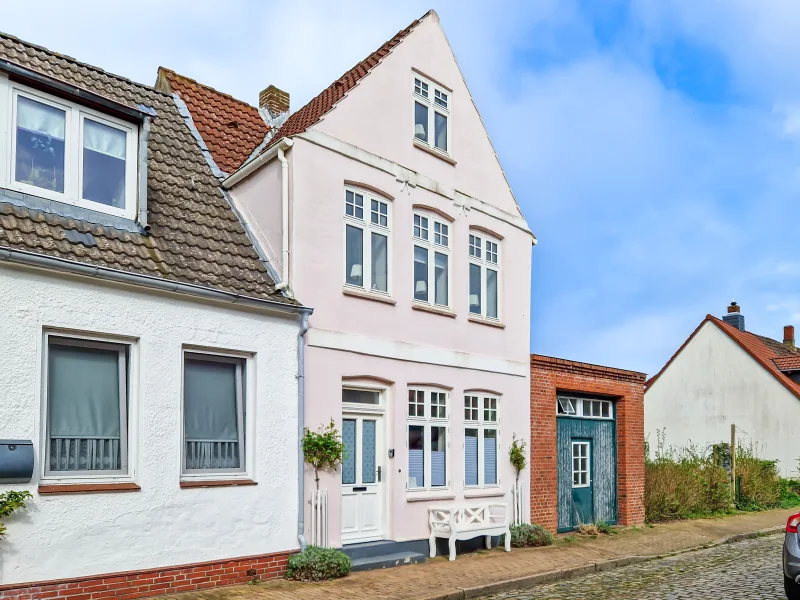  - Haus kaufen in Friedrichstadt - Eine Perle in Klein Amsterdam -                                                                                             Denkmalgeschütztes Stadthaus in Friedrichstadt