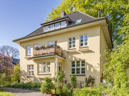 Außenansicht - Haus kaufen in Bad Oldesloe - Historische Stadtvilla - Zweifamilienhaus mit Einliegerwohnung in zentraler Lage von Bad Oldesloe