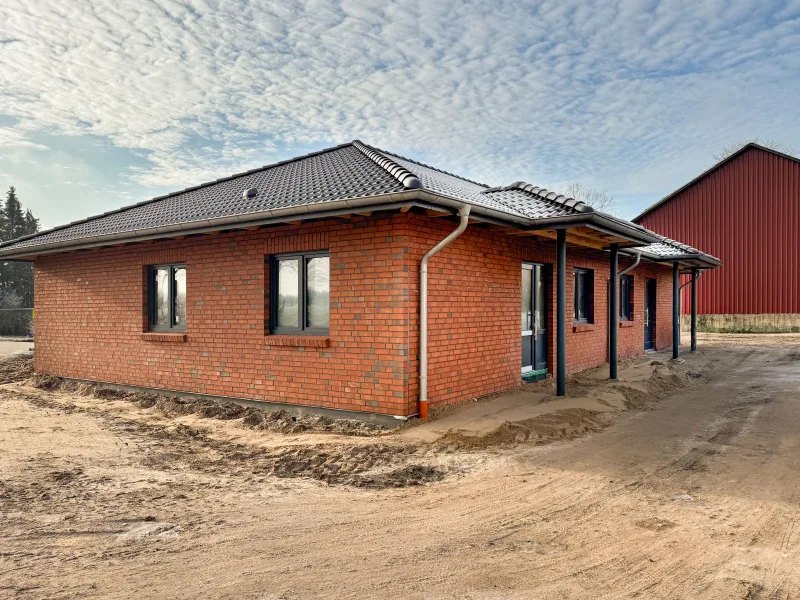  - Haus mieten in Brekendorf - Ländlich wohnen in Brekendorf                  Doppelhaushälfte - Neubau - Erstbezug