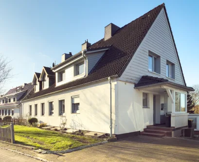  - Haus kaufen in Eckernförde - Ihr neues Zuhause: Doppelhaushälfte mit Einliegerwohnung und großzügigem Garten