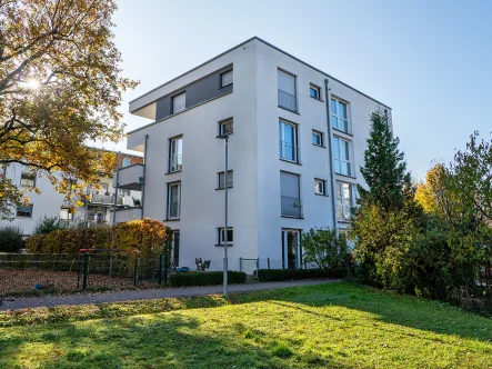 Hausansicht von außen - Wohnung kaufen in Remseck - Schöne Erdgeschosswohnung mit Terrasse und Garten