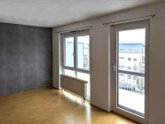 Großes Schlafzimmer mit Balkon