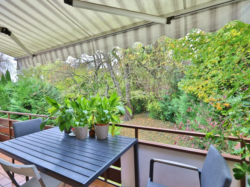 Balkon mit Blick ins Grüne