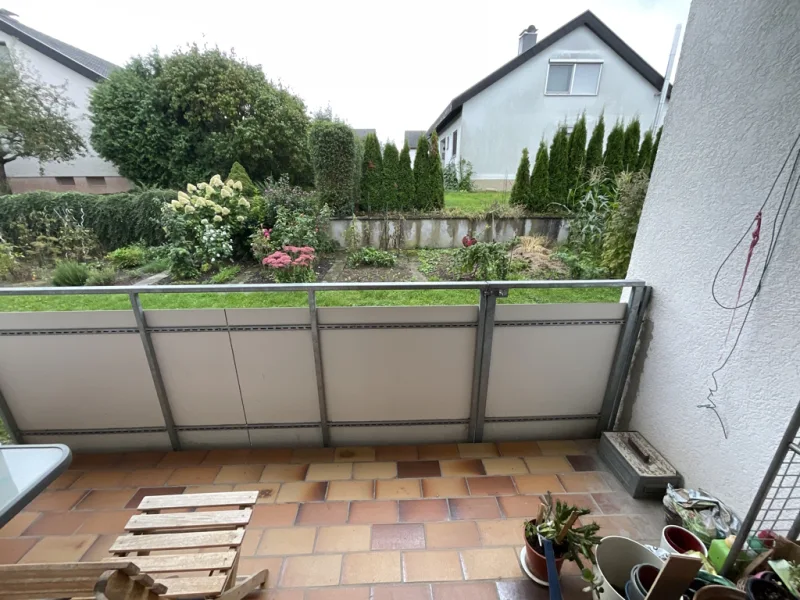 Balkon mit Zugang zum Gartenanteil