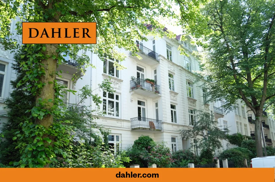 Außenansicht - Wohnung kaufen in Hamburg - Charmanter Altbauklassiker mit lichtdurchfluteten Räumen