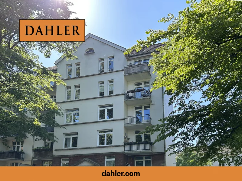 Außenansicht - Wohnung kaufen in Hamburg - Charmante Altbauwohnung mit Balkon nahe der Uniklinik