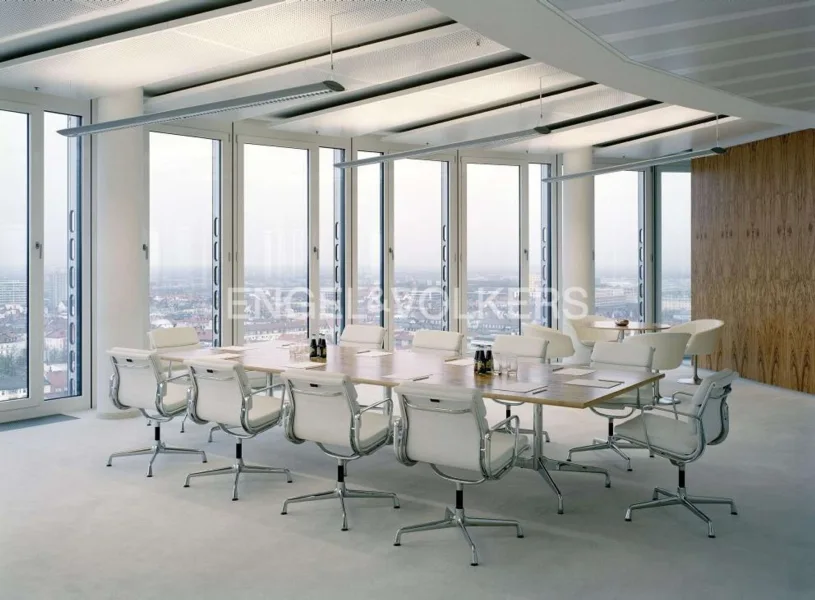 Meetingraum - Büro/Praxis mieten in München - Arbeiten mit beeindruckendem Blick im Tower an der Stammstrecke