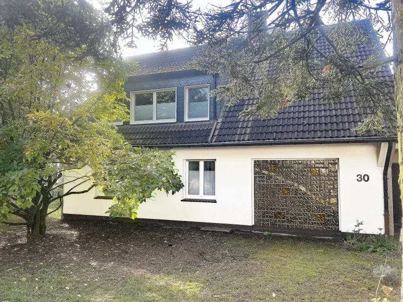 Außenansicht - Haus kaufen in Solingen - Ein-/ Zweifamilienhaus in begehrter Lage der Solinger Südstadt