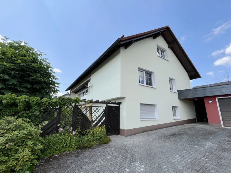  - Haus kaufen in Kreuztal - Schönes Wohnhaus mit Einliegerwohnung in Ferndorf