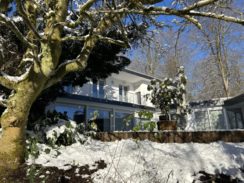  - Haus kaufen in Siegen - Luxuriös und bestens angebunden:                     Ihr Traumhaus in ruhiger Anliegerstraße!