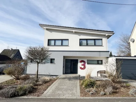  - Haus kaufen in Kreuztal - Architektenhaus mit Gartenparadies und Sauna in Top Lage von Kreuztal-Ferndorf