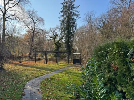 Blick auf Rednitz und Wälder - Grundstück kaufen in Nürnberg / Katzwang - Traumhaftes Baugrundstück am Wasser in Nürnberg Katzwang