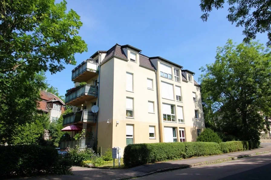 Straßenansicht - Wohnung kaufen in Dresden - Drei-Zimmer-Wohnung am Zschonergrund!