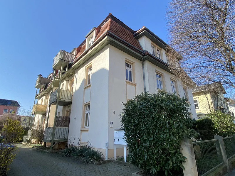  - Wohnung kaufen in Dresden - Charmante Wohnung in begehrter Lage!