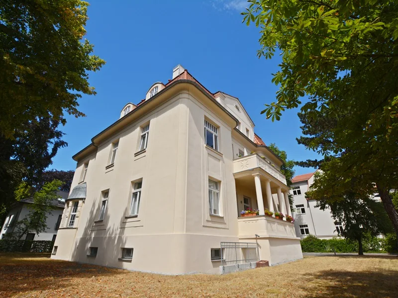 Villa-Ansicht