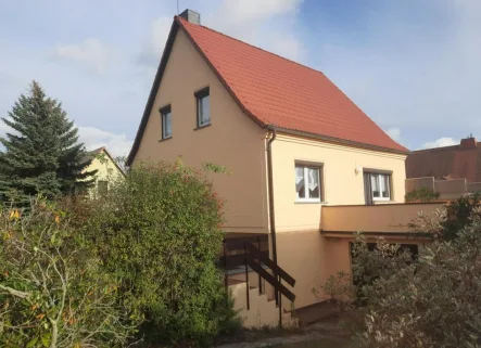 Blick vom Grundstück - Haus kaufen in Lauta - Gepflegtes Einfamilienhaus am Rand des Lausitzer Seenlandes