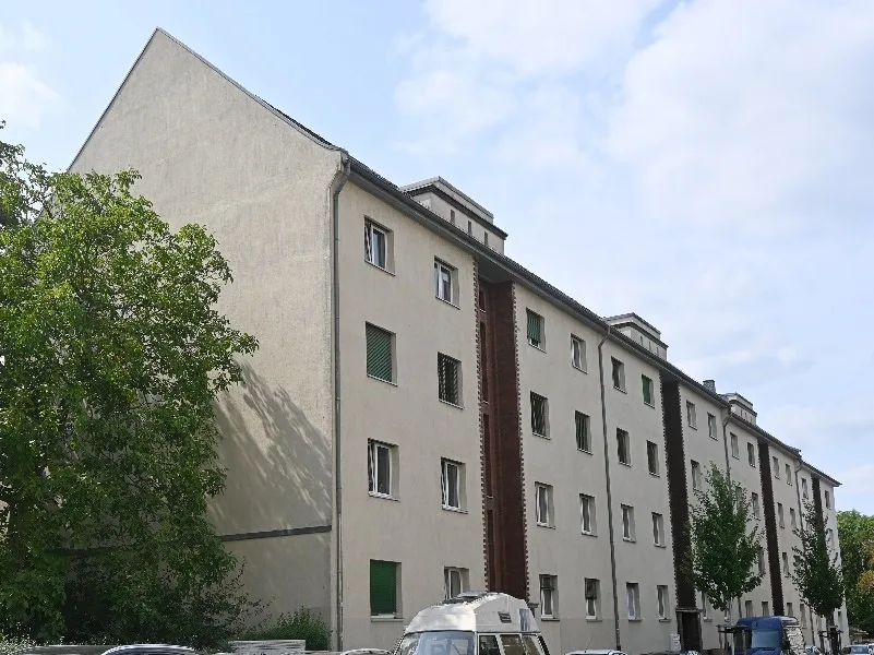  - Wohnung kaufen in Leipzig - Gemütliche Wohnung mit Loggia und Tageslichtbad