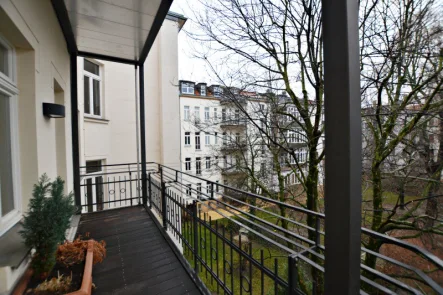 Referenzbild Balkon - Wohnung kaufen in Leipzig - Charmantes Altbau-Juwel: Freiwerdende 4,5-Zimmer-Wohnung mit Stuck und zwei Balkonen im begehrten Waldstraßenviertel