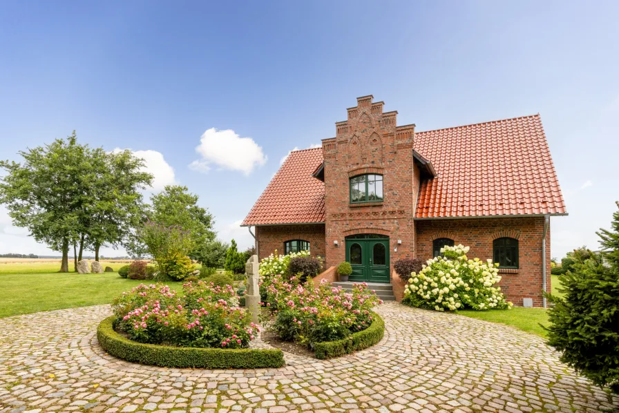  - Haus kaufen in Groß Mohrdorf - Einzigartig - Exklusive Villa mit Wasserblick