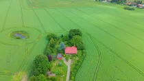 Luftaufnahme und Blick in die nähere Umgebung