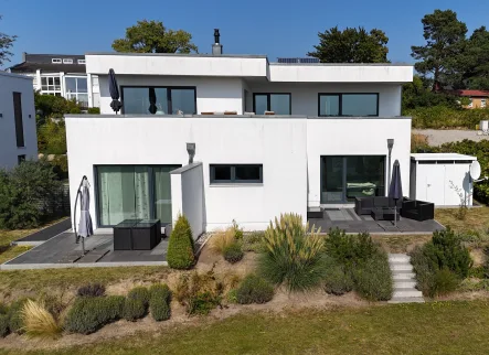  - Haus kaufen in Ostseebad Binz - Exklusive Villa im Ostseebad Binz mit traumhaften Panorama-Blick