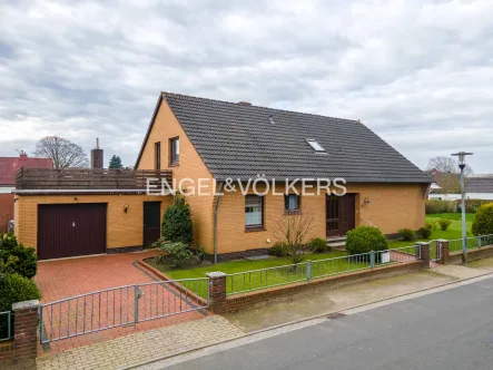  - Haus kaufen in Wittmund - Viel Platz in zentraler Lage von Wittmund!