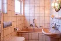 Badezimmer im Erdgeschoss