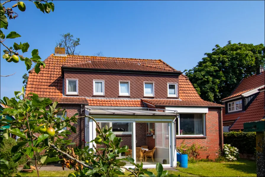 Titelbild - Haus kaufen in Spiekeroog - Spiekeroog: Inseliges Wohnhaus im Dorfzentrum