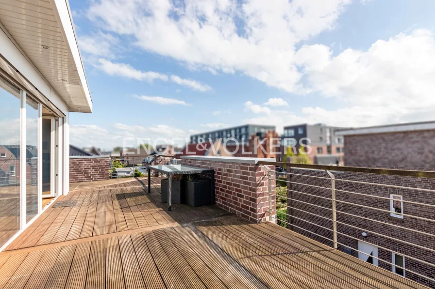 ca. 50 m² Dachterrasse südwestlich ausgerichtet