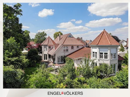  - Haus kaufen in Westoverledingen - Großzügiges Architektenhaus in zentraler Lage von Ihrhove