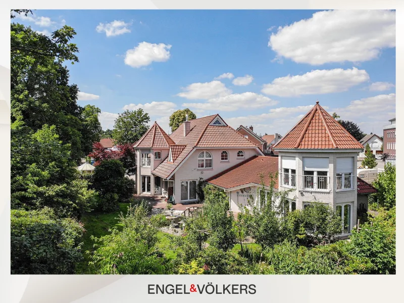  - Haus kaufen in Westoverledingen - Großzügiges Architektenhaus in zentraler Lage von Ihrhove