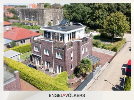  - Haus kaufen in Emden - Modernes Wohnen: Exklusive Stadtvilla mit Dachterrasse und Sauna