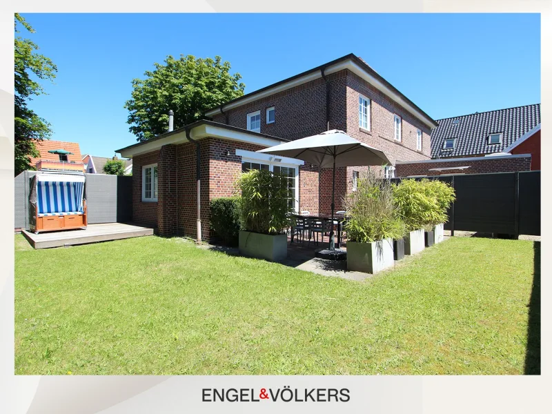  - Haus kaufen in Langeoog - Exquisites Haus mit 2 Wohnungen im modernen maritimen Stil