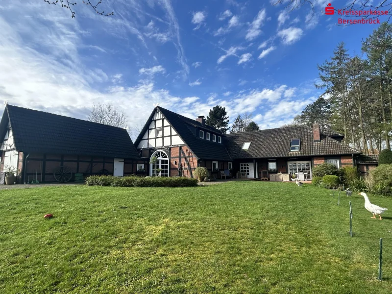 Nord-Ost-Ansicht - Haus kaufen in Eggermühlen - Attraktives Landhaus in Eggermühlen-Bockraden