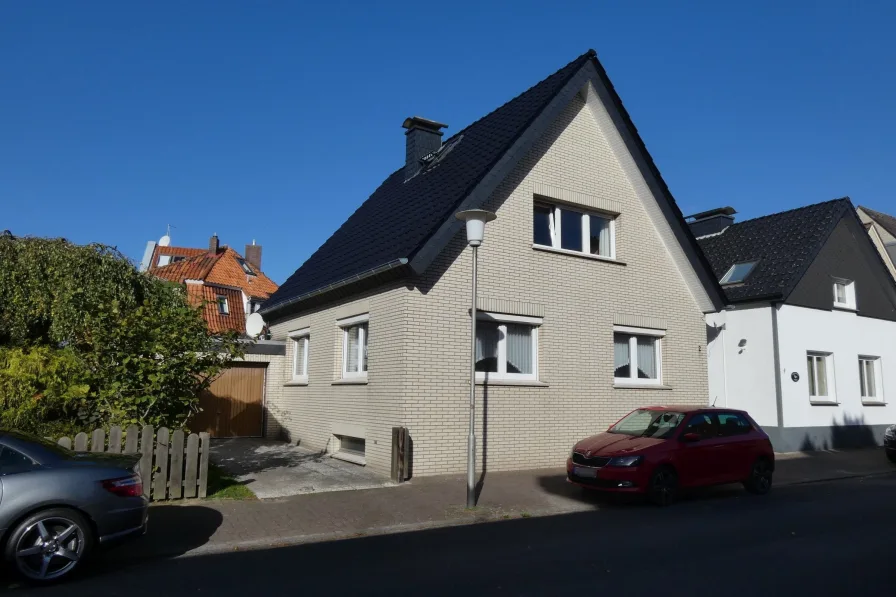 Hausansicht - Haus kaufen in Cuxhaven - Einfamilienhaus in der Grimmershörnbucht