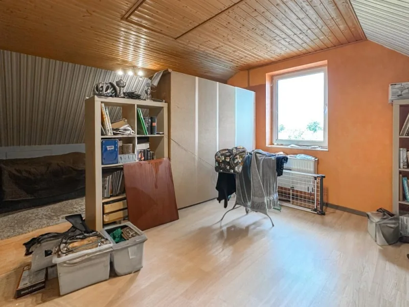 Schlafzimmer DG