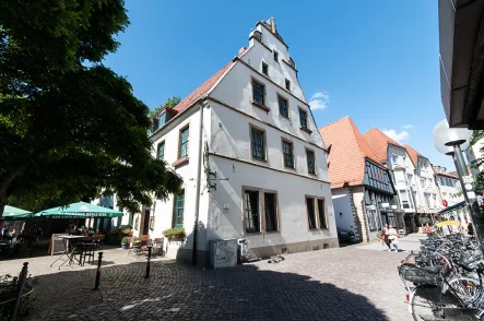 Ansicht - Haus kaufen in Osnabrück - Ein Wahrzeichen Osnabrücks - Wohn- und Geschäftshaus im Herzen der Innenstadt