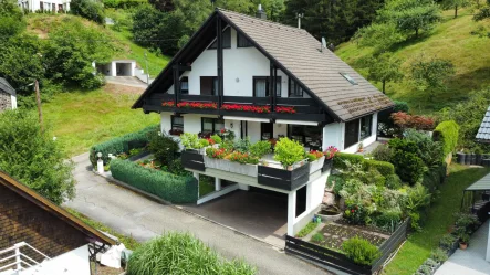  - Haus kaufen in Alpirsbach-Rötenbach - Großzügig, modern und naturnahe Schwarzwald-Lage