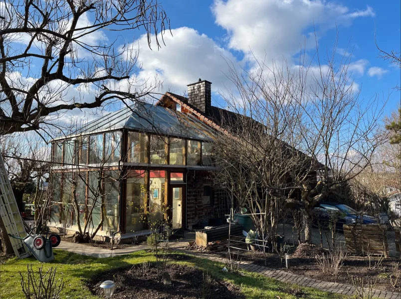  - Haus kaufen in Lahr - Familienfreundliche Stadtvilla mit Einliegerwohnung und großzügigem Garten – Ihr stilvolles Zuhause mit viel Platz zum Wohlfühlen!