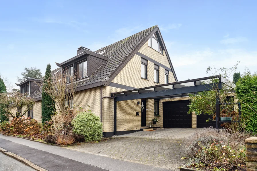 Blick von der Straße - Haus kaufen in Dortmund - TOP gepflegtes Einfamilienhaus in bester Lage von Wichlinghofen!