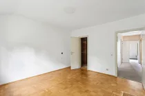 Schlafzimmer mit Schrankzimmer