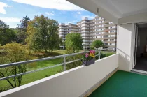 Balkon mit Blick ins Grüne