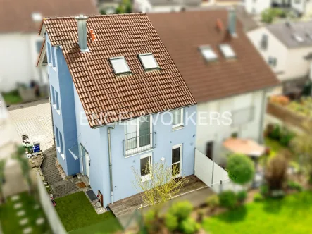 Hausansicht_Terrasse - Haus mieten in Dielheim - Moderne Doppelhaushälfte in Dielheim zu vermieten